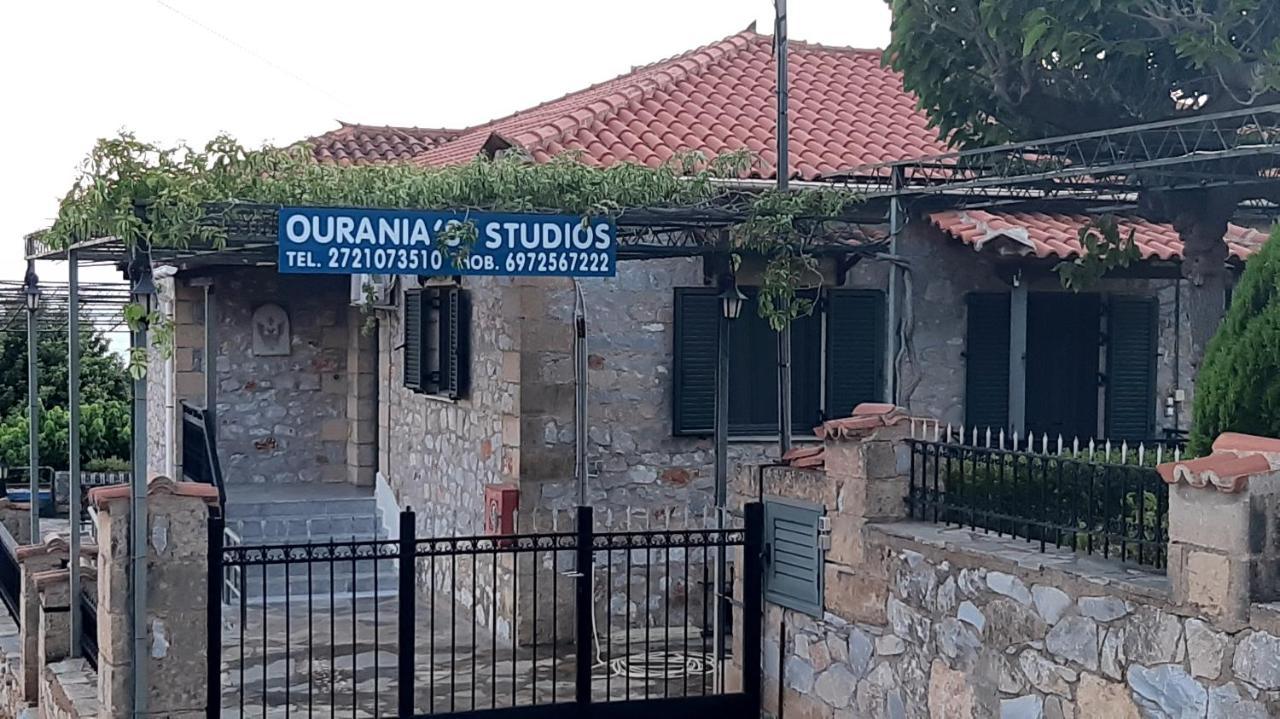 Ouranias Studios Kardhamili Exteriör bild